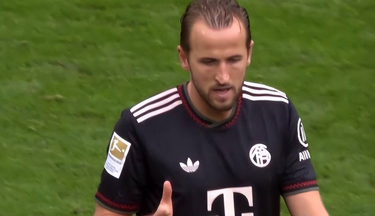 拜仁8轮封王,27-1狂胜克星,德甲争冠只剩一个问号。