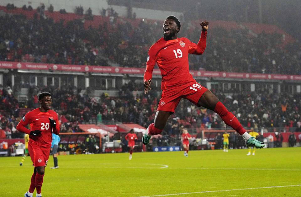 德甲身价最高阵容揭晓!11人阵容仅两非拜仁球员,冠军悬念大减?