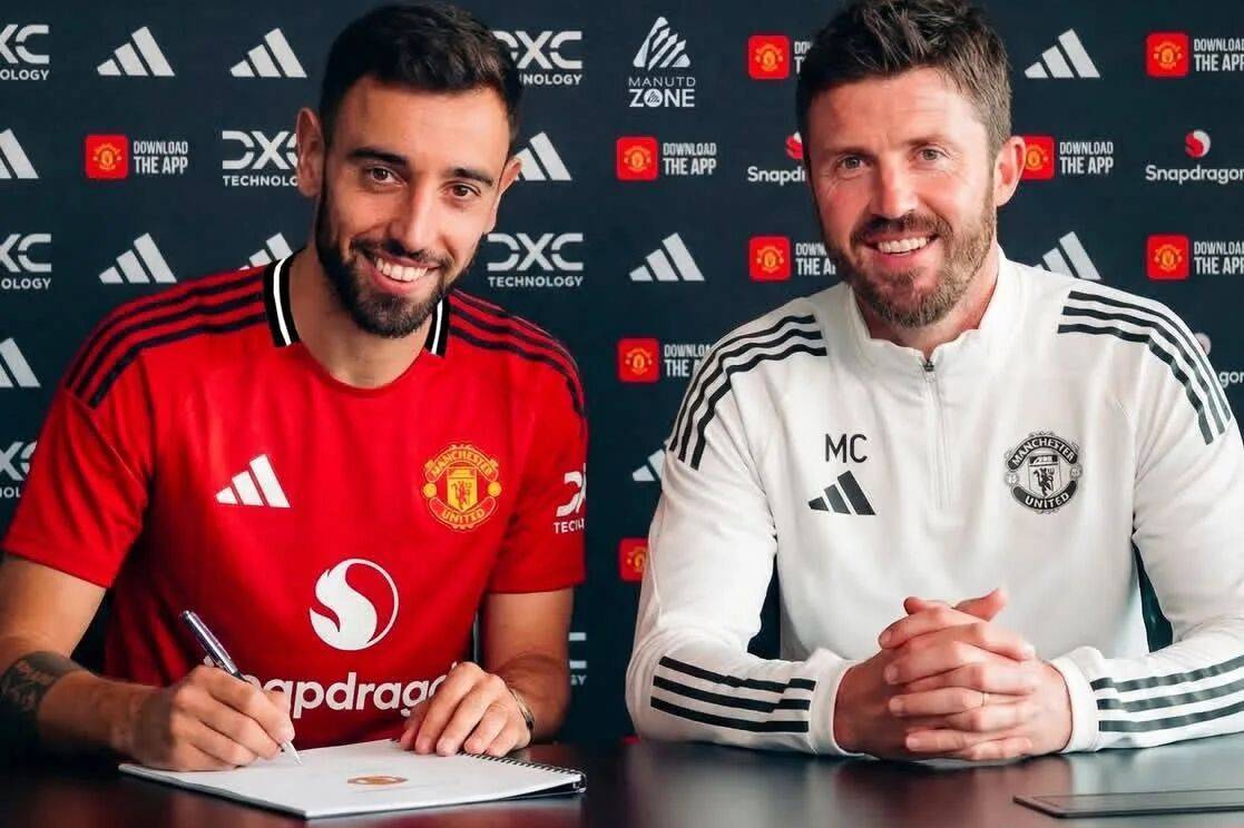 曼联恐亏8500万欲再留B费1年,助新帅过渡!世界杯前双方将定去留