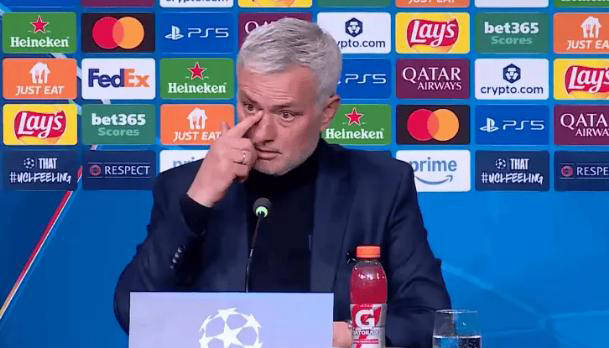 穆里尼奥直言不讳引发争议!本菲卡失利背后真相,球迷怒斥再甩锅