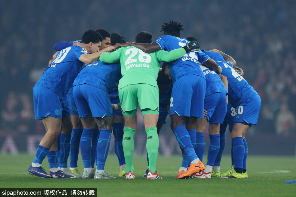 酋长球场失守,阿森纳争冠路遇坎坷:约克雷斯抱怨场地,曼城虎视眈眈